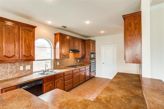Building Photo - 2625 Alpena Dr