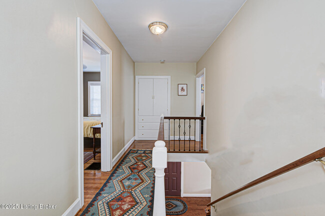 Building Photo - 2418 Brighton Dr