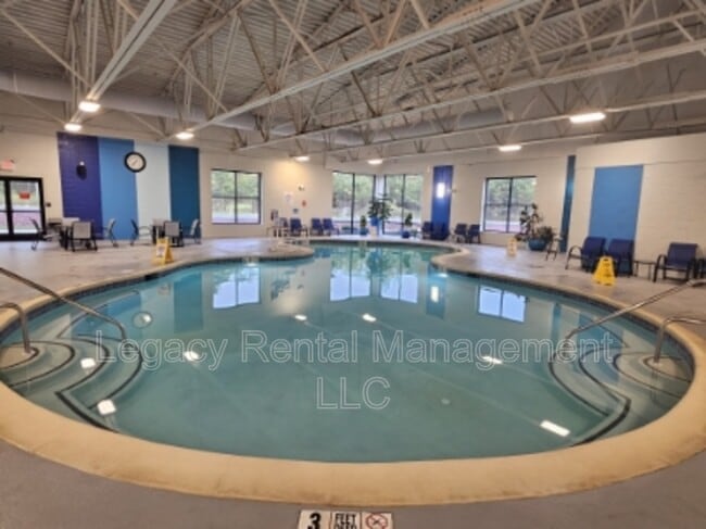 Building Photo - 116 Cheyney Dr