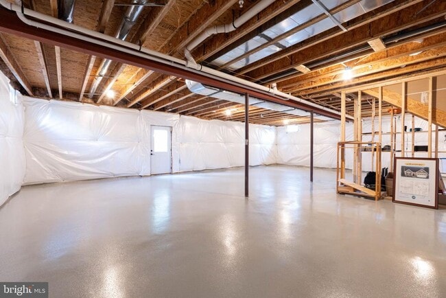 Building Photo - 1113 Chevron Rd