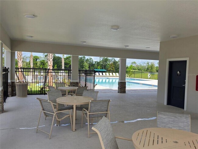 Building Photo - 1013 Champion Ridge Dr