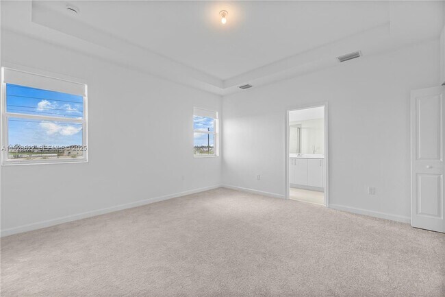 Building Photo - 2498 SE 25th Ct