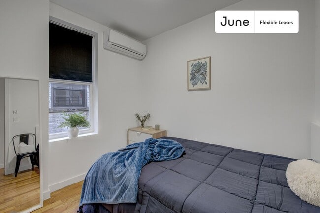 Building Photo - 61-47 Woodbine St