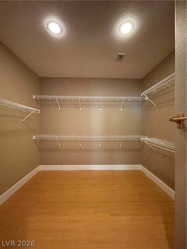 Building Photo - 4049 Bennett Mountain St