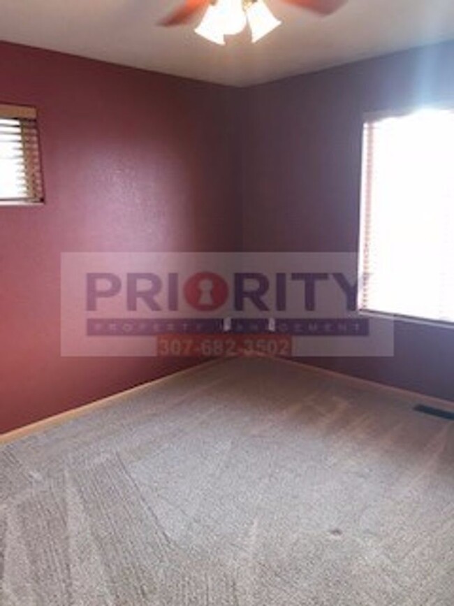 Building Photo - 2 bedroom, 2 bath 1,226 sqft townhome for ...