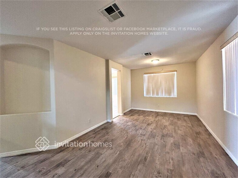 Building Photo - 7220 Golden Falcon St