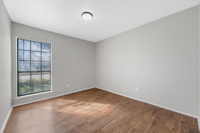 Building Photo - BEAUTIFUL 3 Bedroom, 1 Bathroom in Allen, Texas!