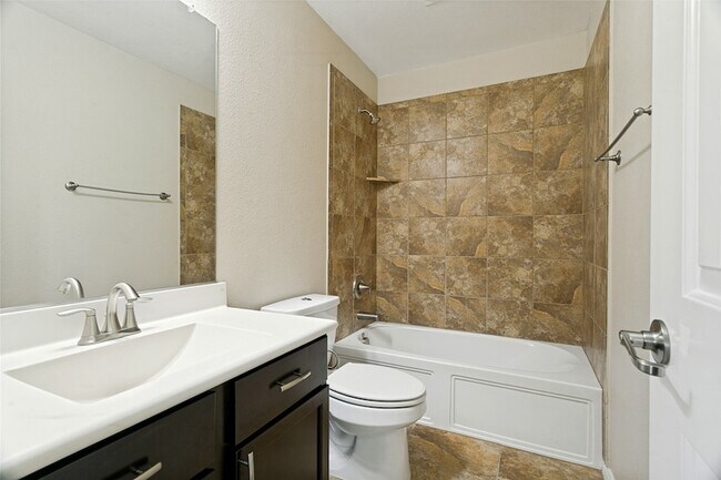 Building Photo - 2813 Houston Wood Dr