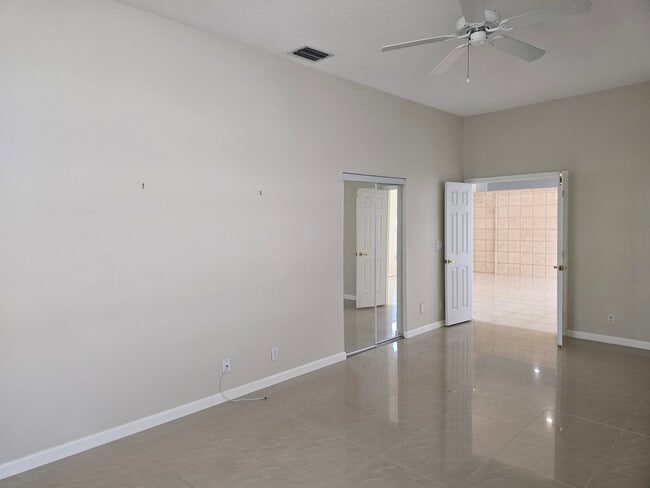 Building Photo - 6179 Bear Creek Ct