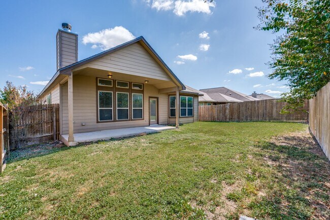 Building Photo - Nice 3-Bedroom 2-Bathroom Home in Highland...
