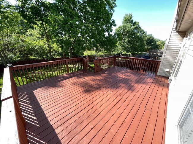 Building Photo - Nice 3 Bed 3 Bath Home For Rent!