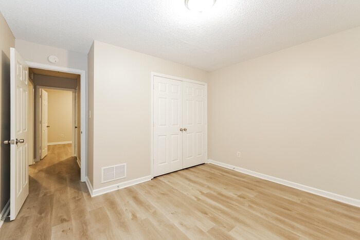 Building Photo - 7152 Olive Ridge Dr