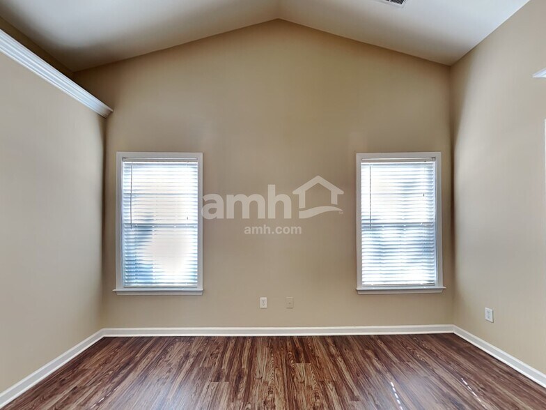 Building Photo - 859 Castlebottom Dr