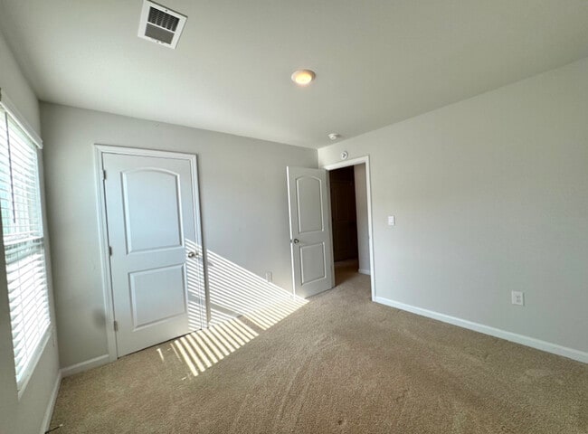 Building Photo - 4355 Newland St