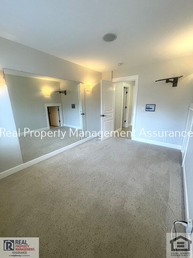 Building Photo - 16442 SW 132nd Terrace