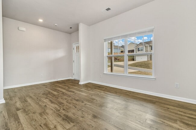 Building Photo - 122 Amblers Knl Rd