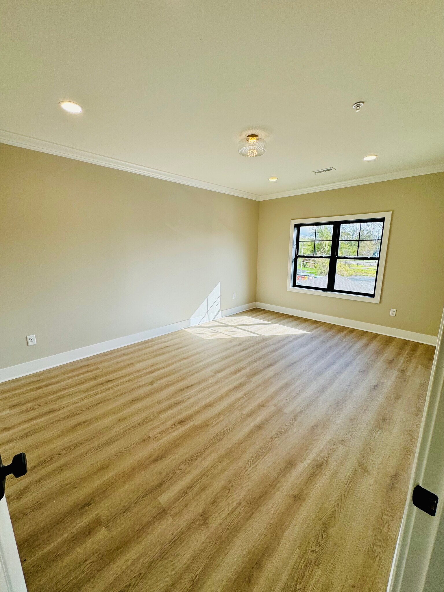 Building Photo - 117 W Wisconsin Ave