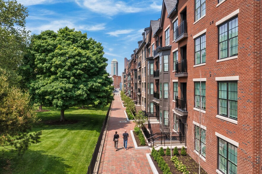 Primary Photo - Residences at Topiary Park