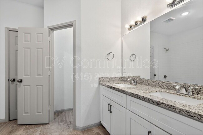 Building Photo - 4423 Brinkley St