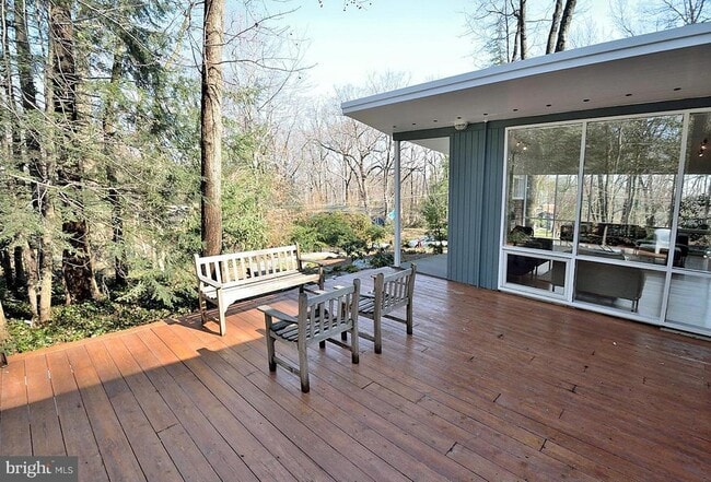 Building Photo - 2227 Glasgow Rd