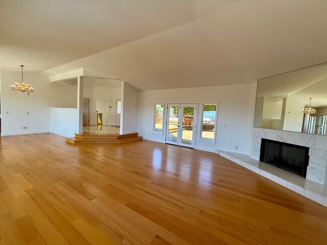 Building Photo - PANORAMIC BAY VIEW ESTATE IN PRESTIGIOUS TIBURON