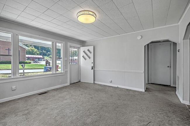 Building Photo - 109 Bettie St