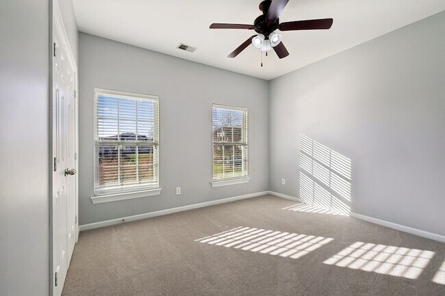 Building Photo - 524 Pennystone Dr
