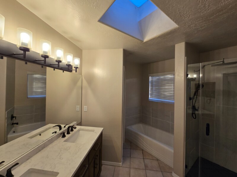 Building Photo - 10305 Dayflower Dr NW