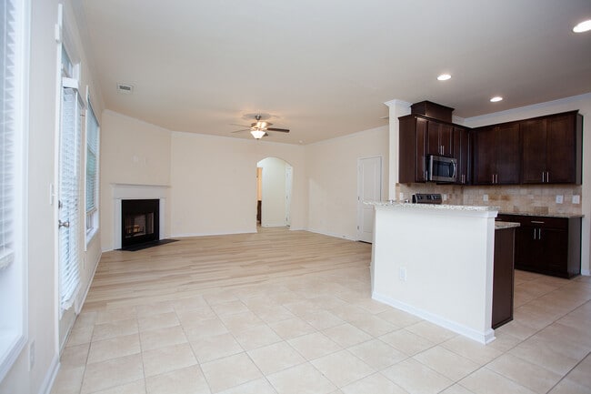 Building Photo - 6469 Panasa Ct