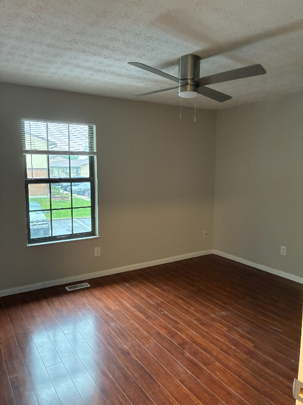 Building Photo - 720 Ohio Pike