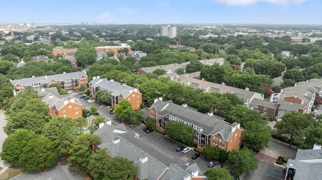 Building Photo - 107 Westover Ave