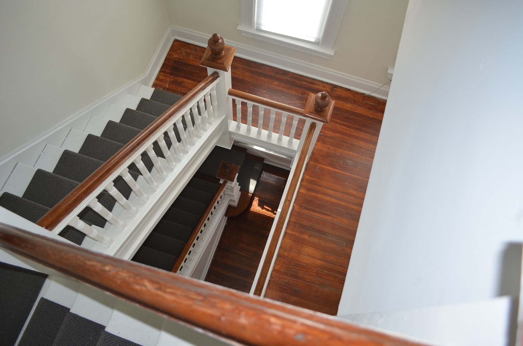 Building Photo - 444 Chestnut St