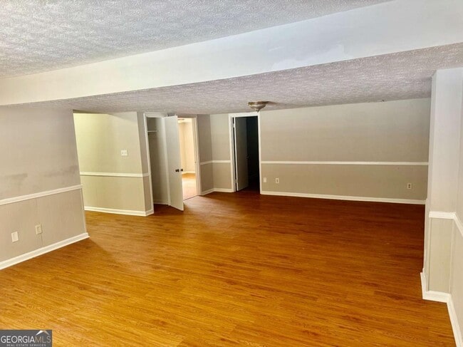 Building Photo - 1516 Chase Ct