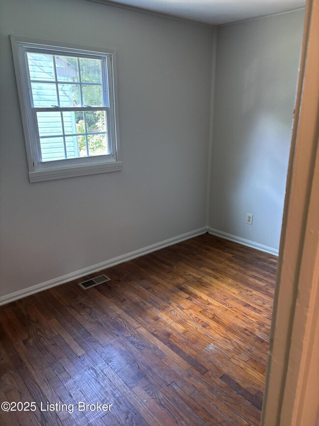 Building Photo - 212 N 37th St