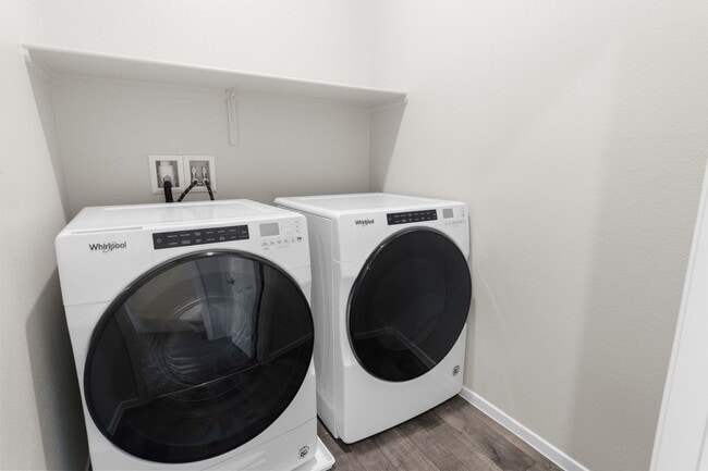 Building Photo - NW!!  2 Bedrooms with Balcony!!  Gated!! C...