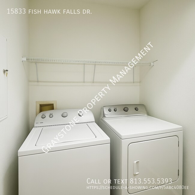 Building Photo - 15833 Fishhawk Falls Dr