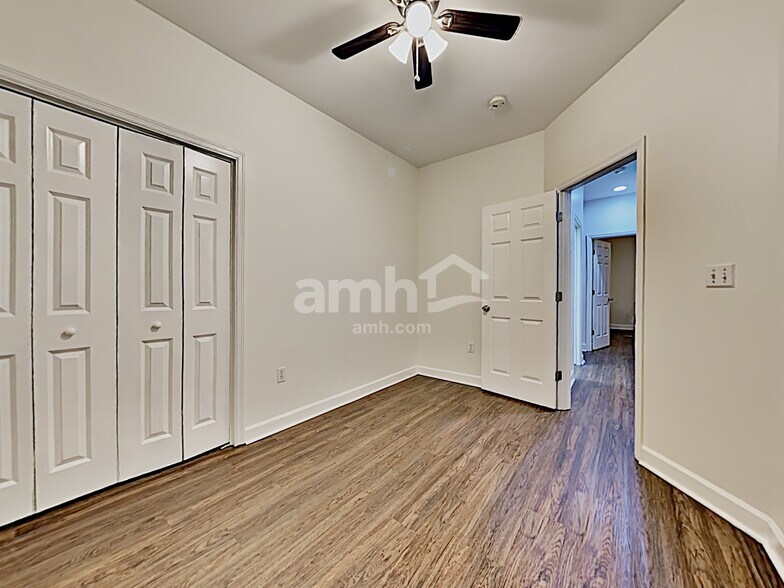 Building Photo - 7 Otter Creek Dr