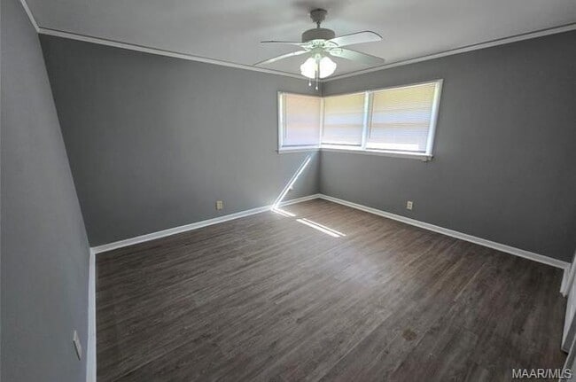 Building Photo - 2786 Crestview Ave