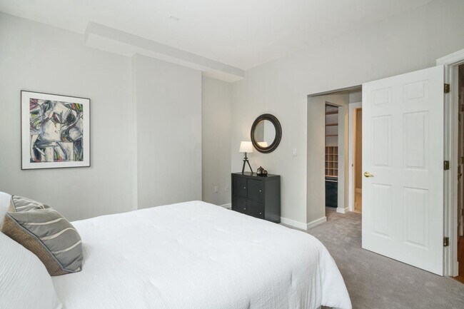 Building Photo - Two Bedroom Fitler Square Condo
