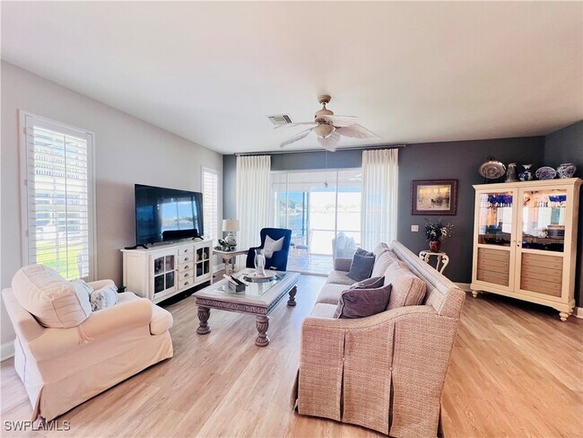Building Photo - 3250 W Crown Pointe Blvd