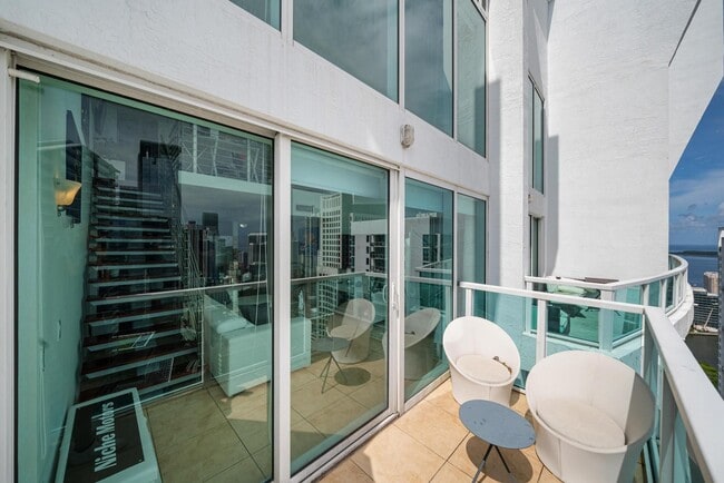 Building Photo - 41 SE 5th St