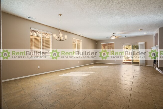Building Photo - 1027 Desert Willow Ct
