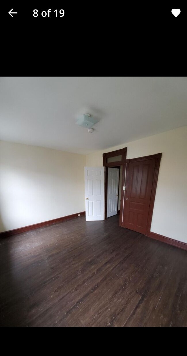 Building Photo - 826 schuylkill ave