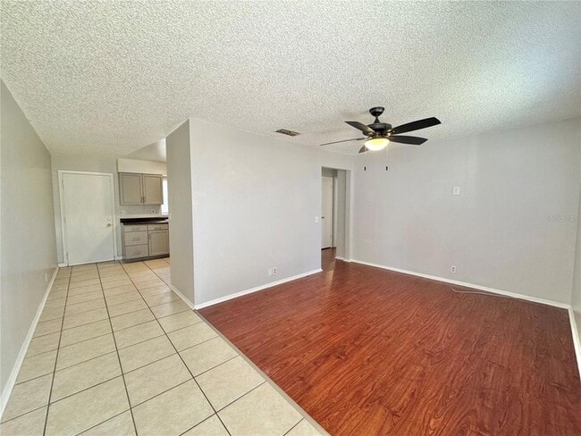 Building Photo - 5667 Struthers Ct