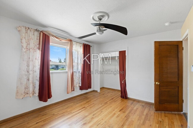 Building Photo - 2155 Portola Ave