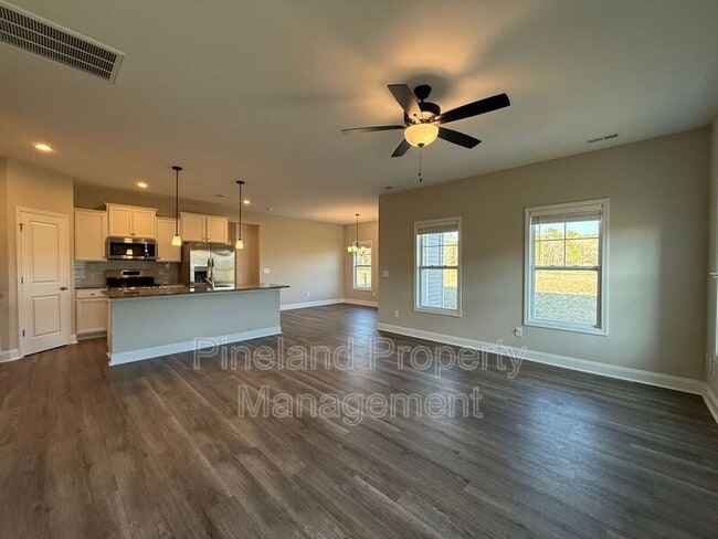 Building Photo - 4732 Mastercraft Ct