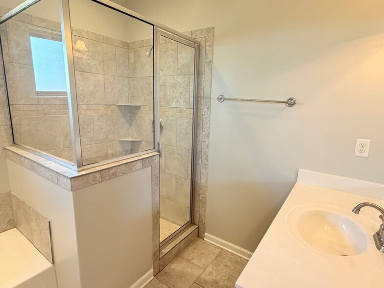 Building Photo - 4264 Blake Cir