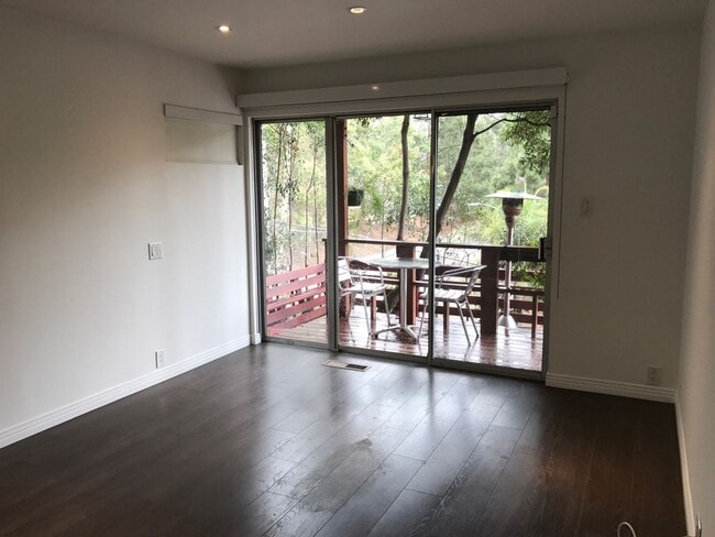 Building Photo - CALL TO BOOK!! Historic & Remodeled 2-Bedr...
