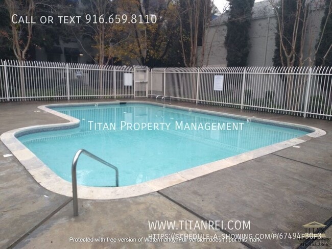 Building Photo - 1631 10th St