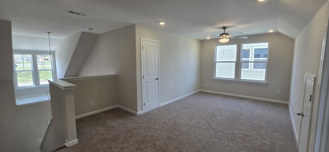 Building Photo - 5113 Pace Pk Cir